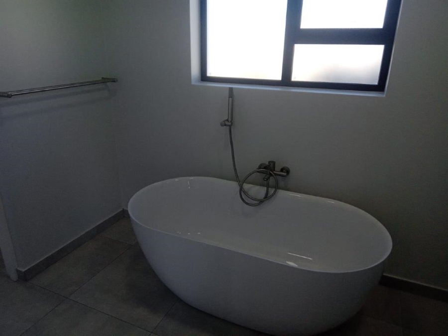 3 Bedroom Property for Sale in Paradise Beach Eastern Cape